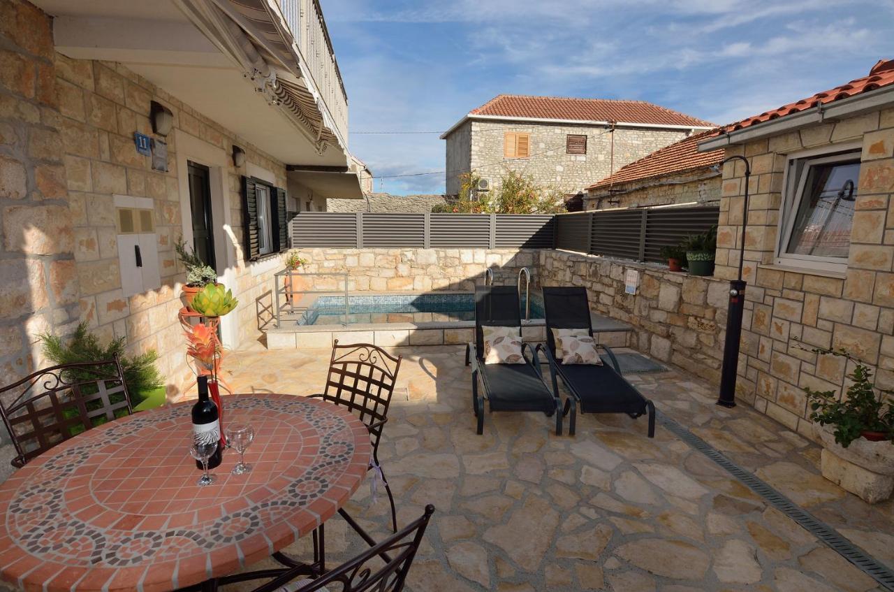 House Tihana Donje Selo na Šolti Exterior foto